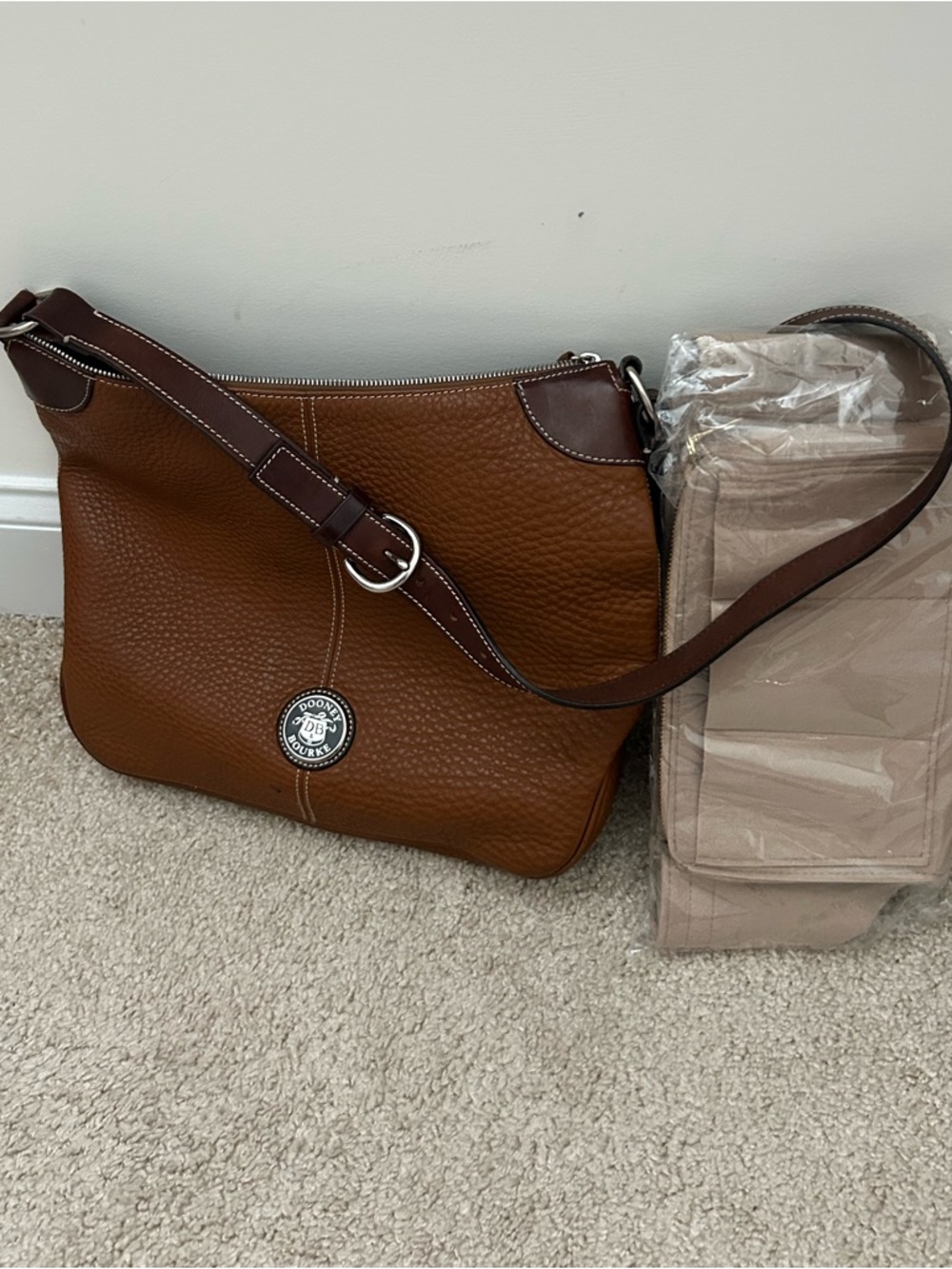 DOONEY and BOURKE Vintage Leather Crossbody Bag 12 X 12 with Bag Insert - Picture 10 of 11